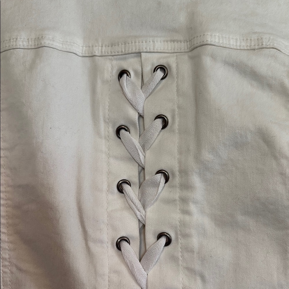 Women's White Denim Jacket - Picture 7 of 8